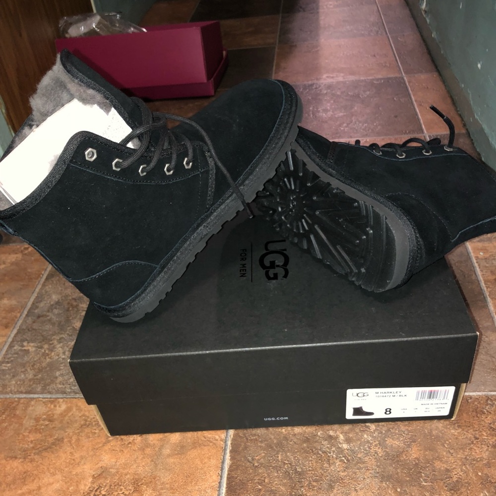 Numel high top UGG black boots